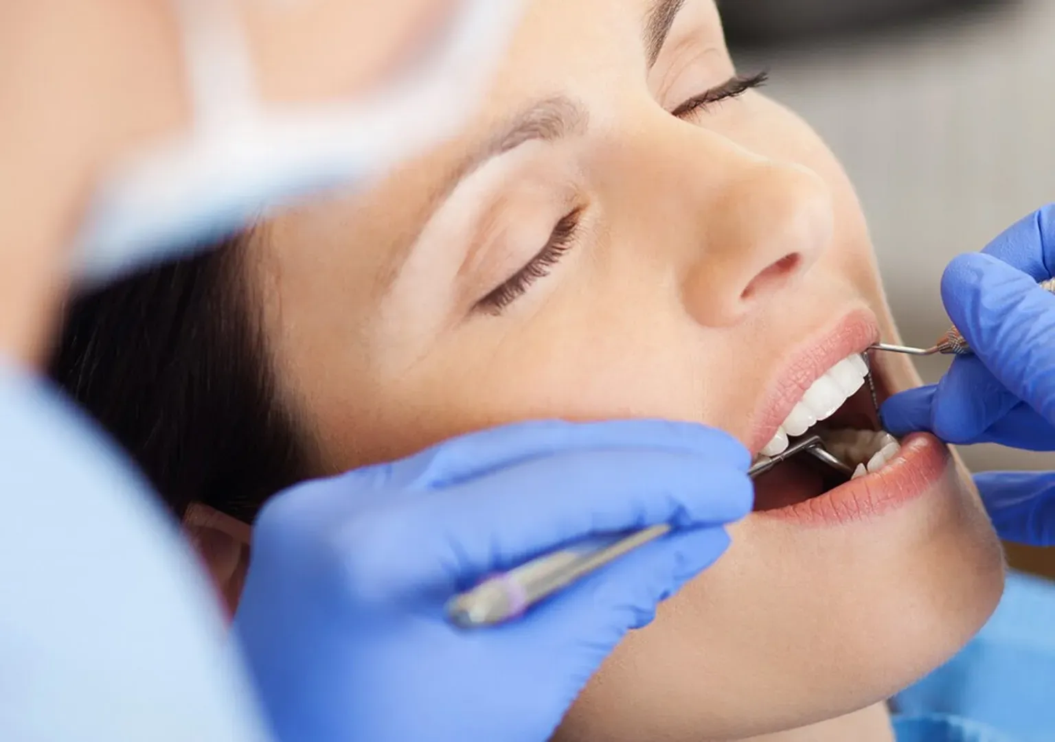 Finding The Best Dentist To Trust With Your Dental Implants In Newport Beach, CA